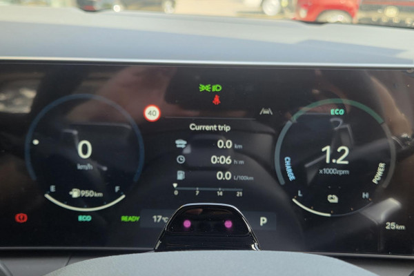 2026 Hyundai Santa Fe MX5.V2 Hybrid SUV Image 19