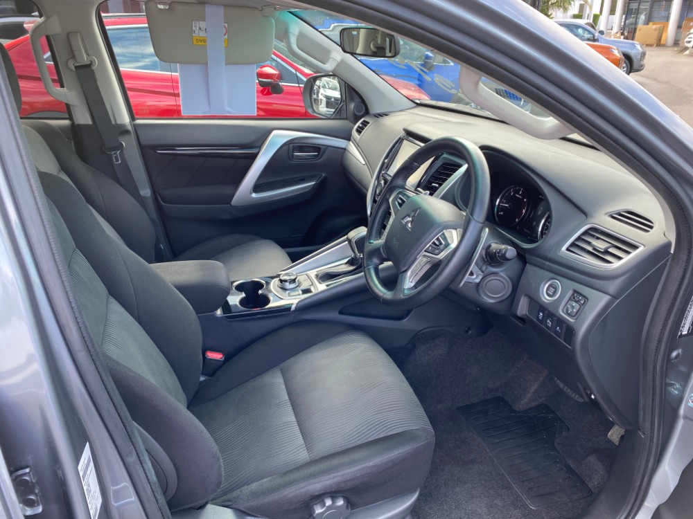 2019 Mitsubishi Pajero Sport QE GLX Wagon Image 9