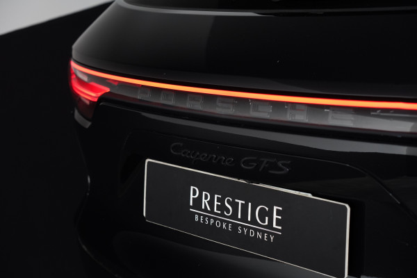 2021 Porsche Cayenne Gts SUV Image 17