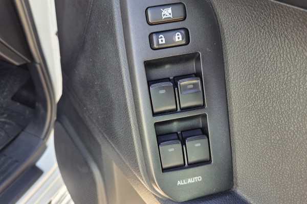 2019 Toyota LandCruiser Prado GDJ150R GXL SUV Image 16