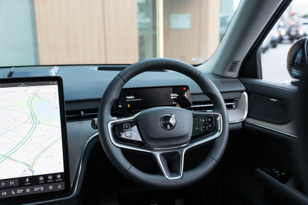 2025 Volvo EX90 No Series Plus Twin Motor SUV Image 13