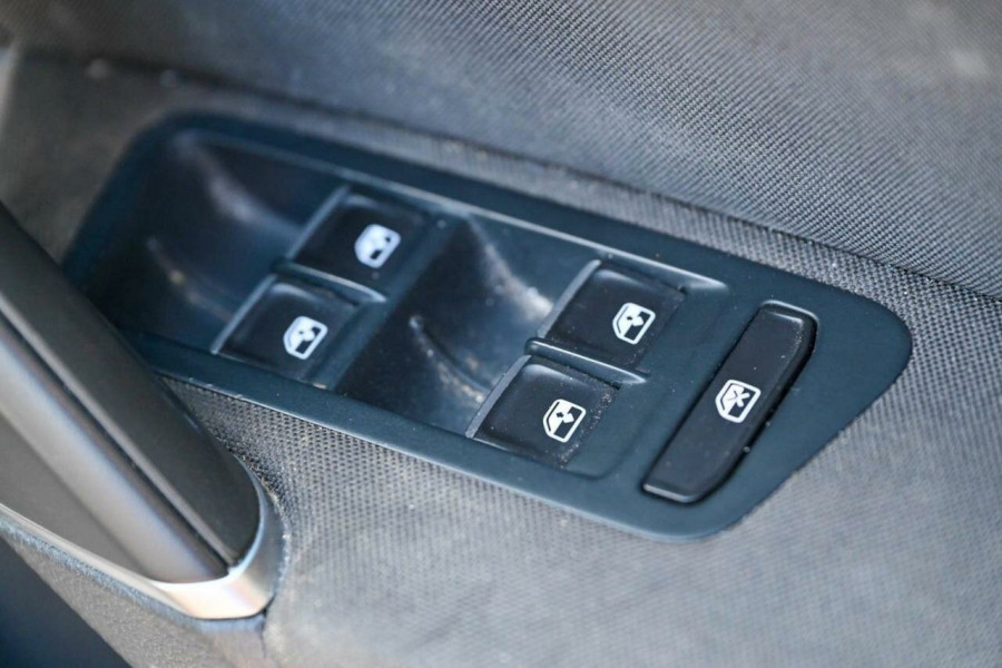 2018 MY19 Volkswagen Golf 7.5 110TSI Comfortline Hatch Image 7