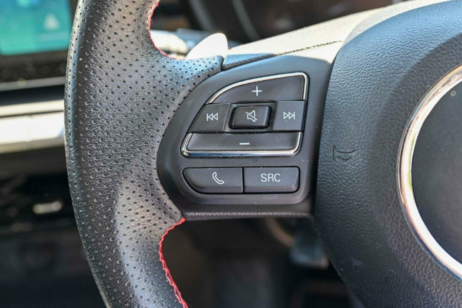 2024 MG MG5 AP32 Essence Sedan Image 11