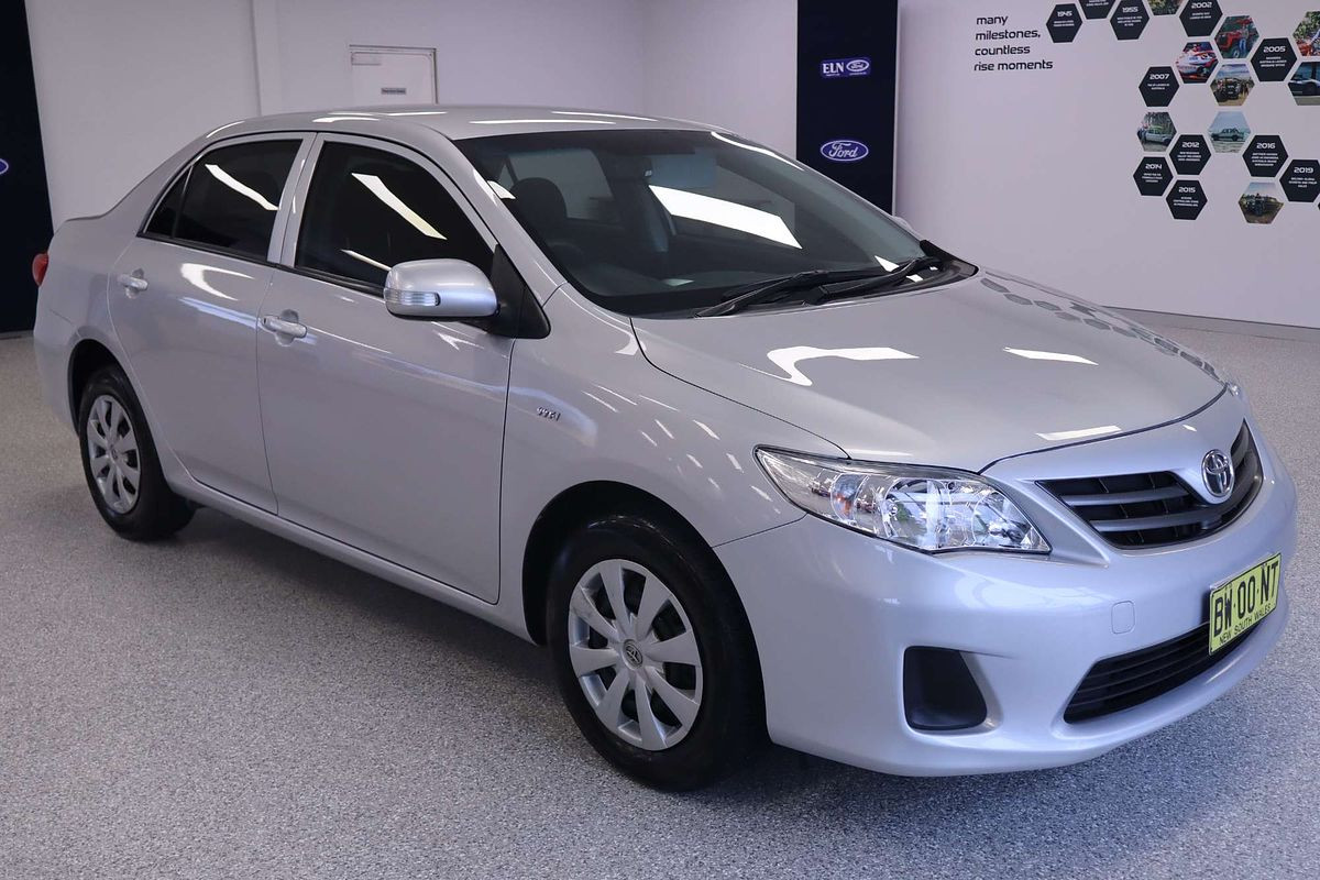 2013 Toyota Corolla ZRE182R Ascent Sedan