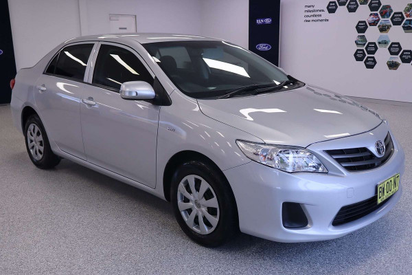 2013 Toyota Corolla ZRE182R Ascent Sedan