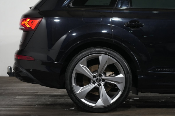 2021 Audi Q7 4M 50 TDI S Line SUV Image 6