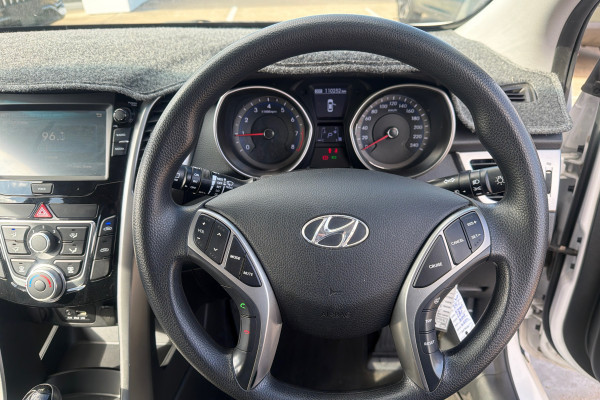 2015 MY16 Hyundai i30 GD3 Series II Active Hatch Image 9