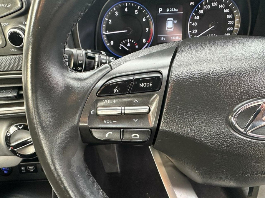 2020 Hyundai KONA OS.3 Active SUV Image 16