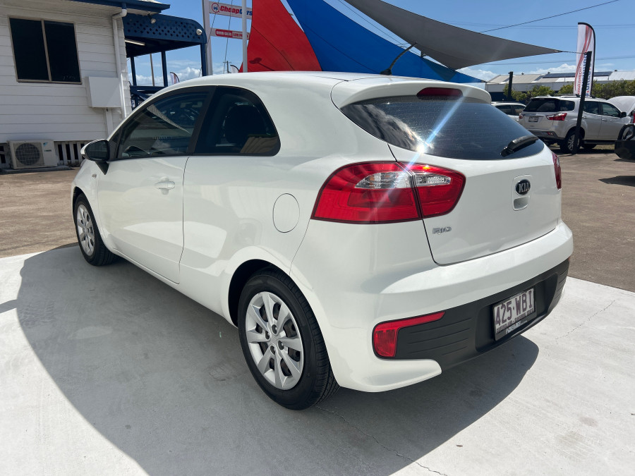 2015 Kia Rio UB S Hatch Image 6