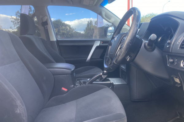 2018 Toyota LandCruiser Prado GDJ150R GXL SUV Image 9