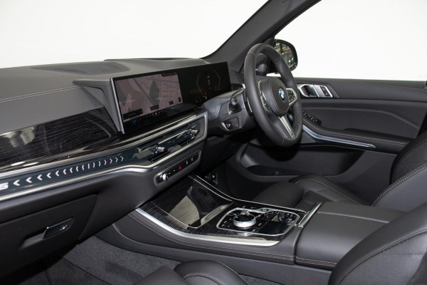 2026 BMW X5 G05 LCI xDrive30d M Sport SUV image 8