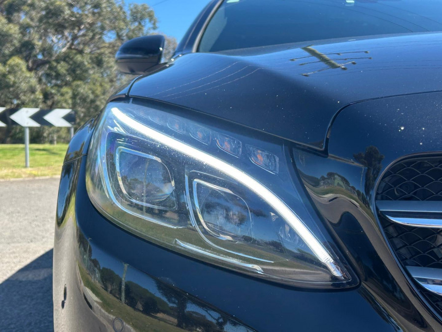 2017 Mercedes-Benz C-Class W205 C220 CDI Sports Sedan Image 2