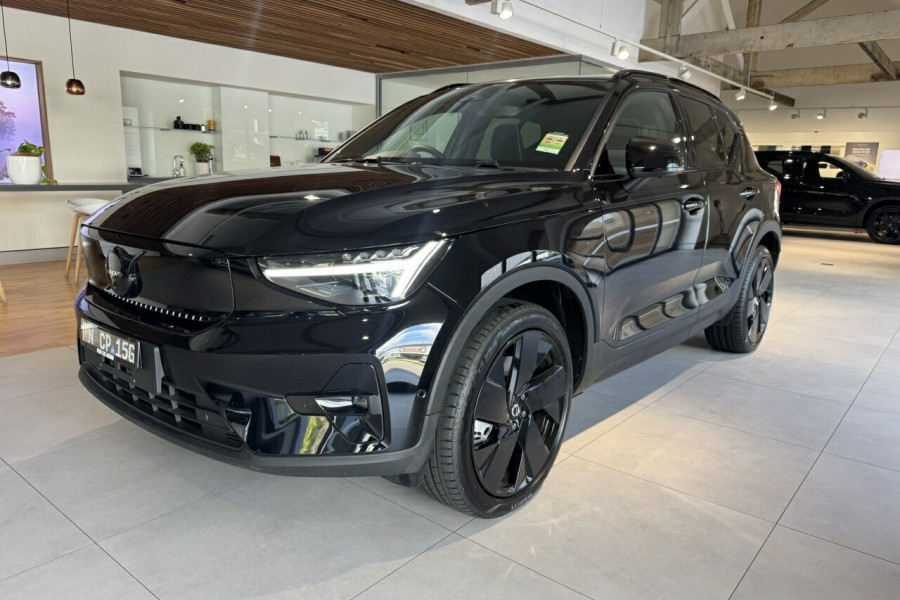 2025 Volvo EX40 No Series Black Edition SUV Image 10