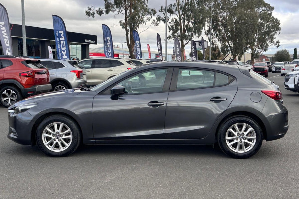 2016 Mazda 3 BM5478 Neo Hatch Image 5