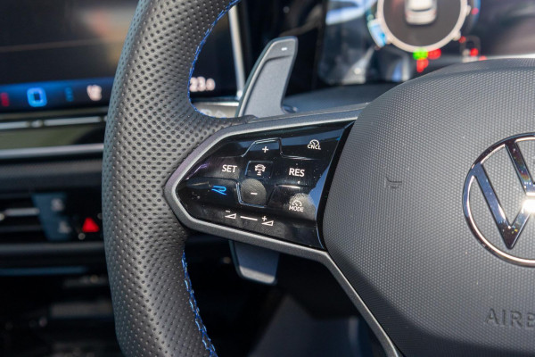 2026 MY25 Volkswagen Golf 8.5 R Hatch Image 18