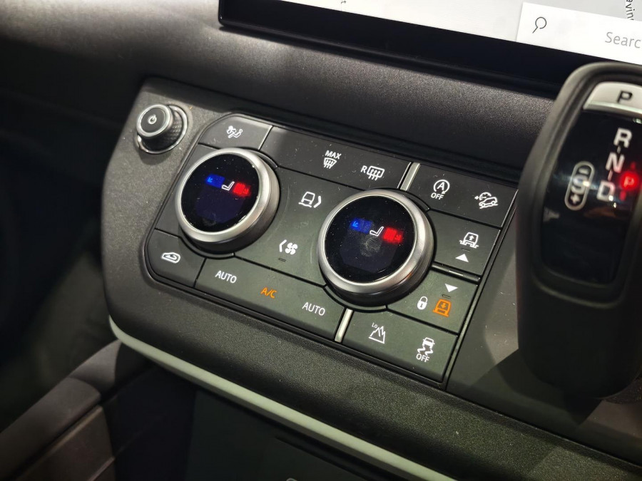 2022 MY23.5 Land Rover Defender L663 110 D300 SE SUV Image 21