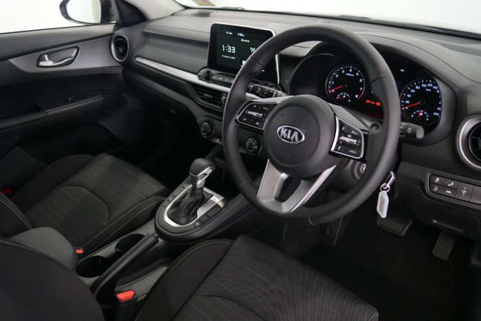 2019 MY20 Kia Cerato Hatch BD Sport with Safety Pack Hatchback Image 14