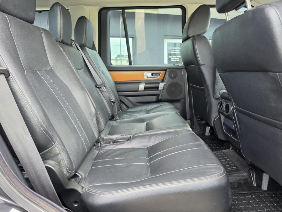 2013 Land Rover Discovery Sport Series 4 HSE SUV Image 17