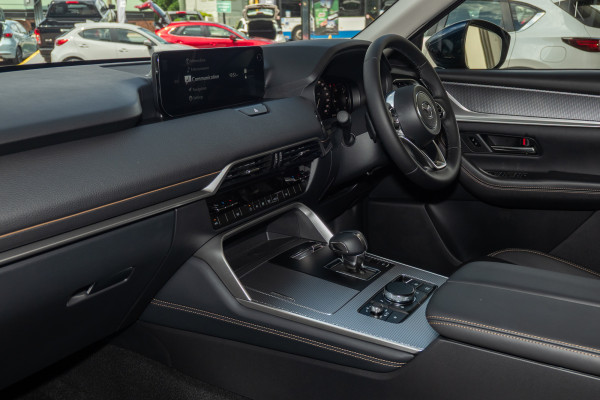 2025 Mazda CX-60 KH Series G25 Evolve SUV Image 8