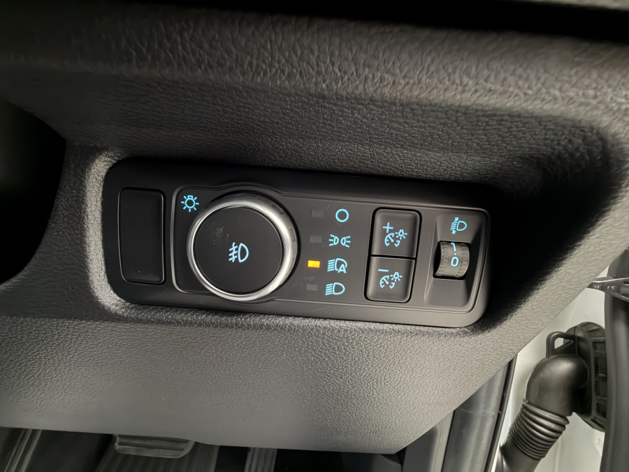 2026 MY26.5 Ford Ranger Super Duty  XLT Cab Chassis Image 19