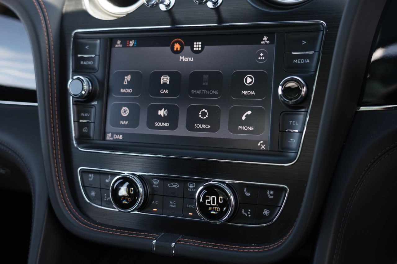 2020 Bentley Bentayga V8 SUV Image 12
