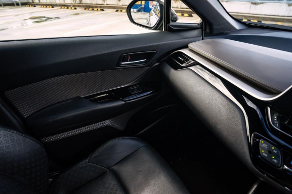 2021 Toyota C-HR NGX50R Koba SUV Image 6