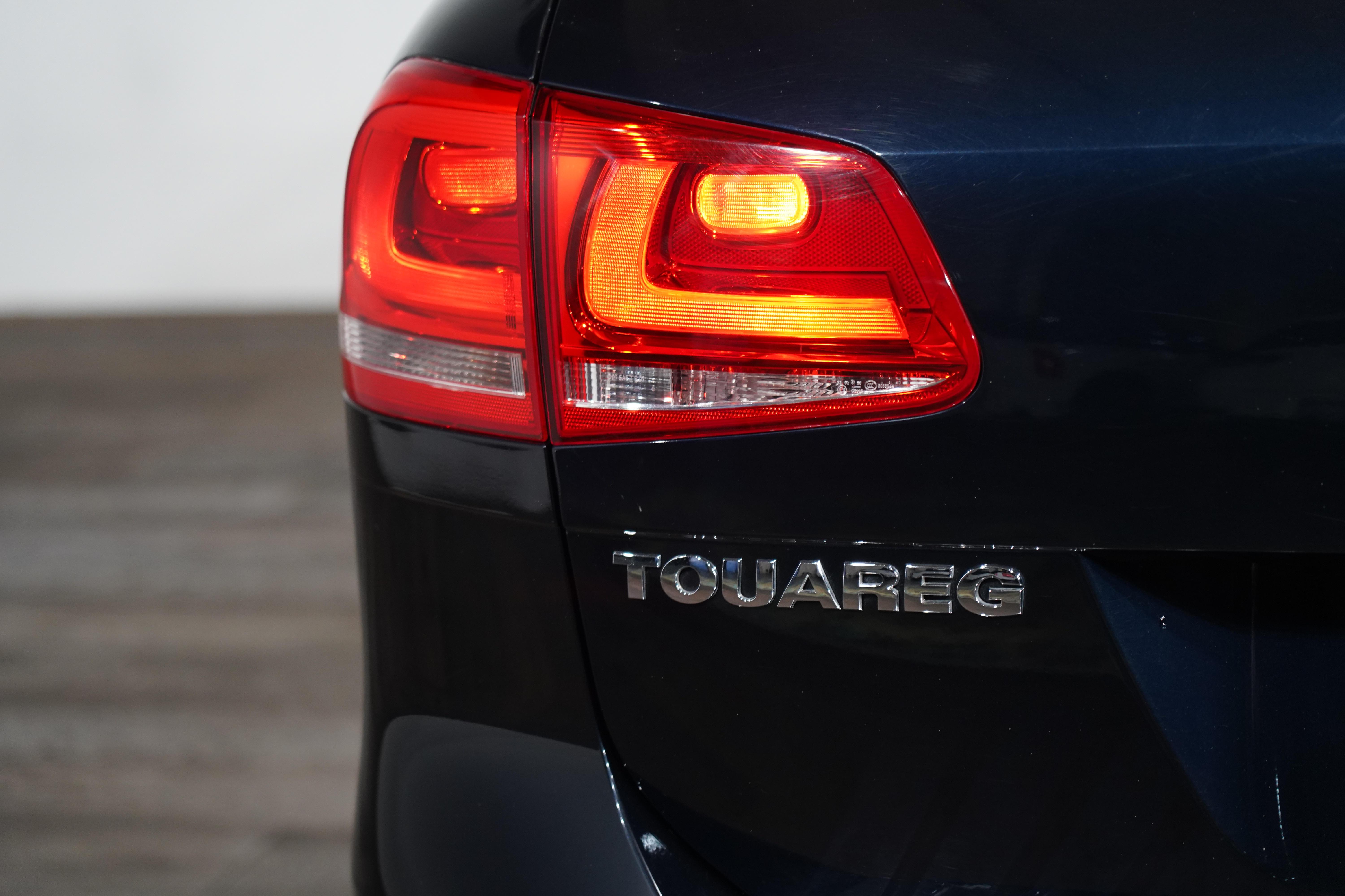 2016 Volkswagen Touareg V6 Tdi SUV Image 9