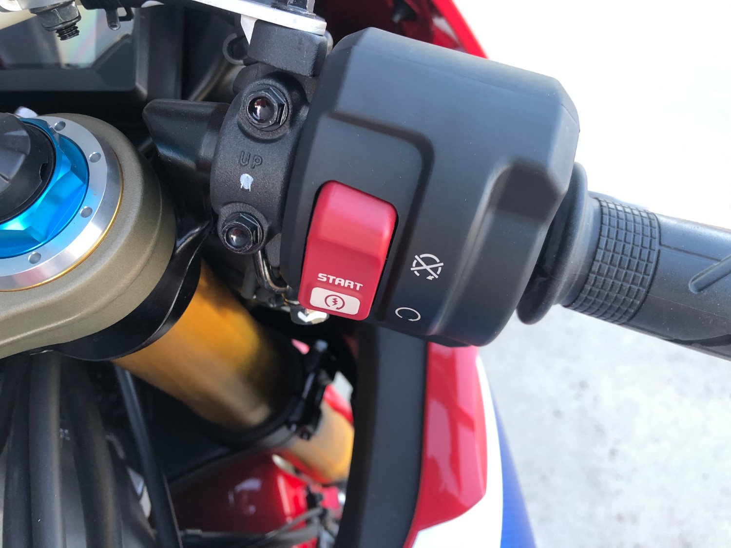2017 MY18 Honda CBR1000RR SP2 Fireblade Motorcycle Image 11