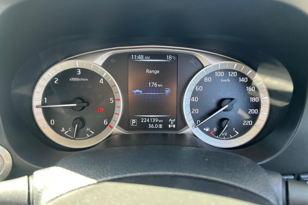 2019 Nissan Navara D23 Series 3 ST-X King Cab Pickup Image 24