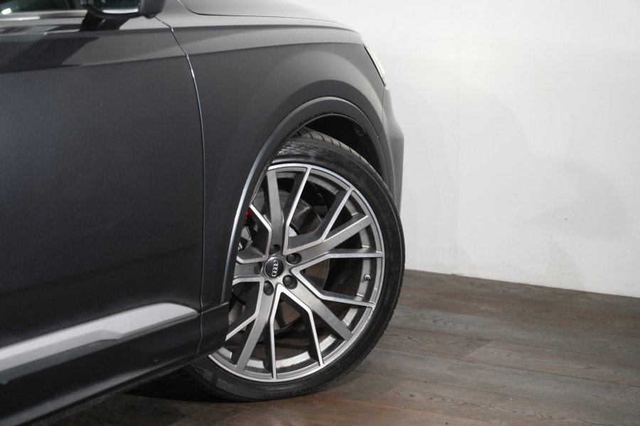 2020 Audi SQ7 TDI SUV Image 10