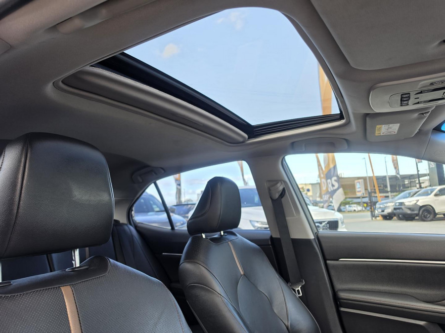 2019 Toyota Camry AXVH71R SL Sedan Image 23