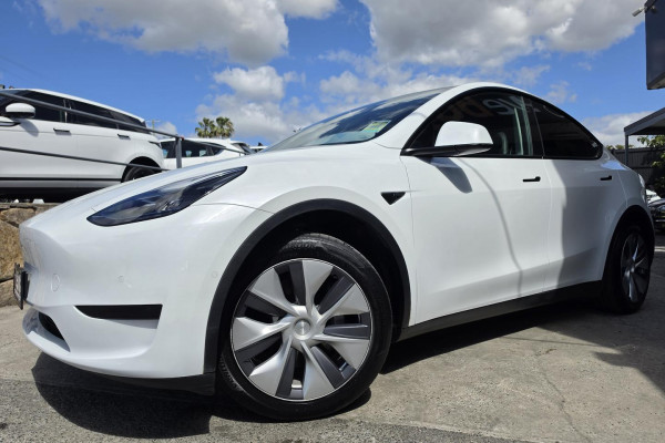2023 Tesla Model Y  Rear-Wheel Drive SUV Image 1