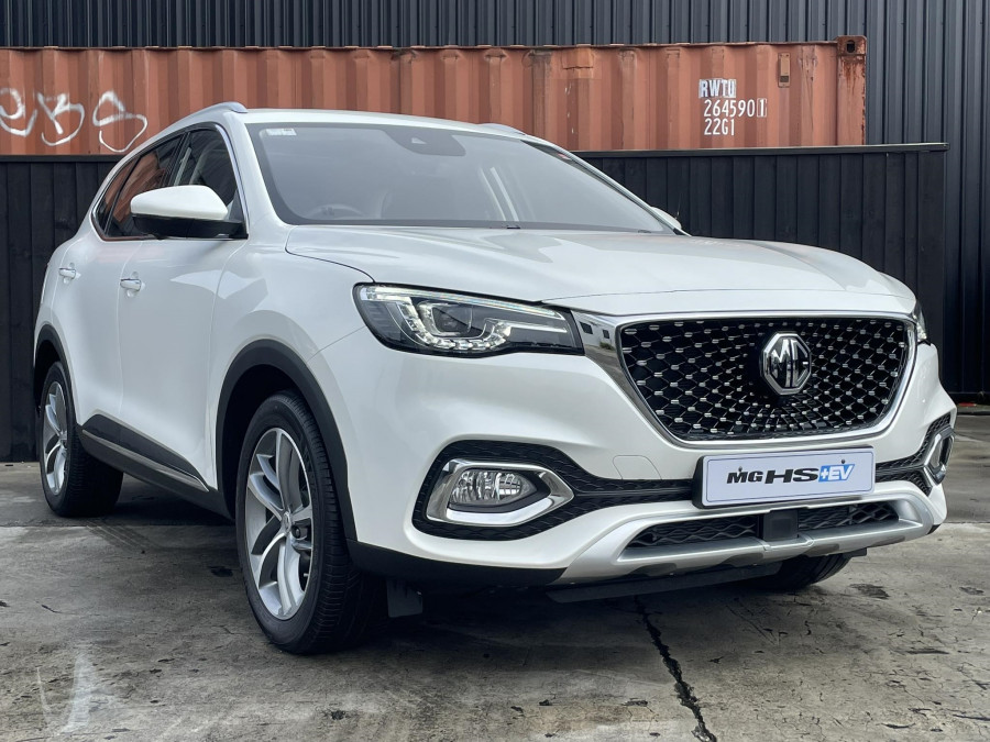 2025 MG HS Plug-in Hybrid Essence SUV Image 1