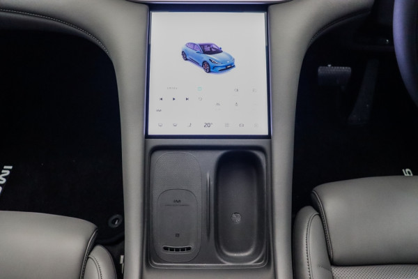 2026 MG IM6 Platinum SUV Image 3