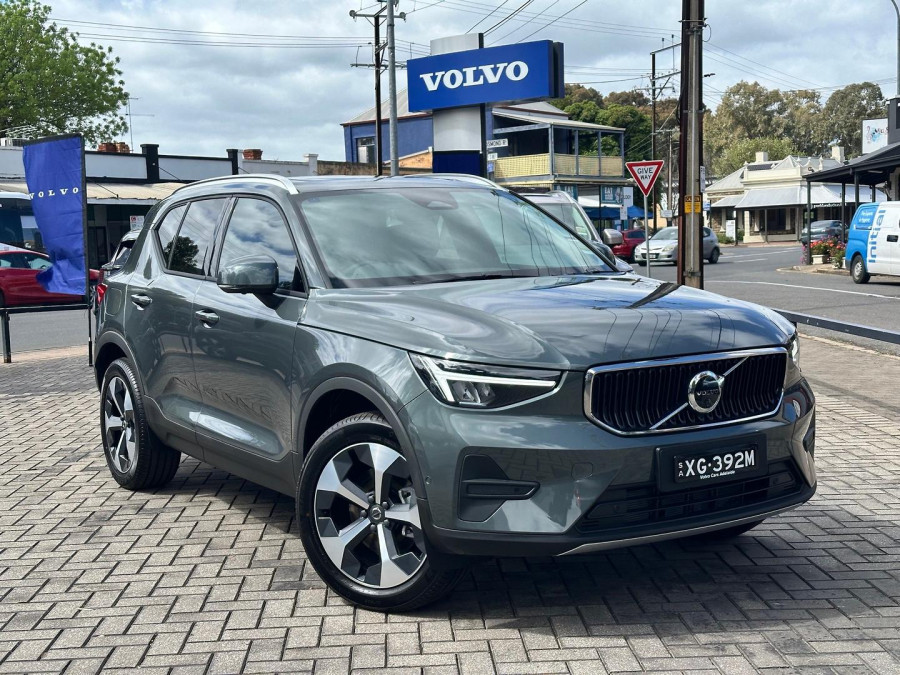 2026 Volvo XC40 XZ Plus B4 SUV Image 1