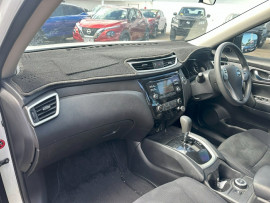 2016 Nissan X-Trail T32 ST SUV image 25