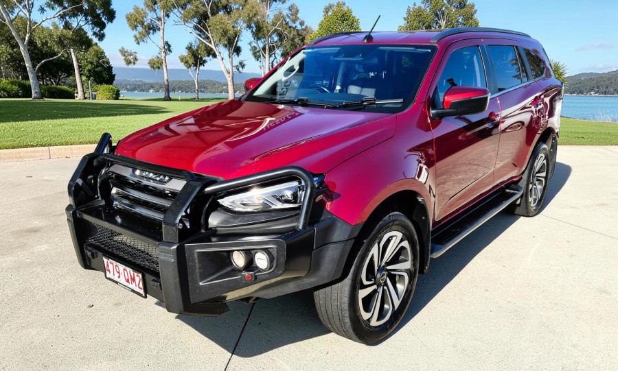 2021 Isuzu MU-X RJ LS-T SUV Image 3