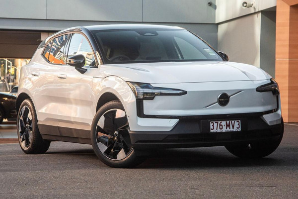 2024 MY25 Volvo EX30  Single Motor Extended Range Ultra SUV