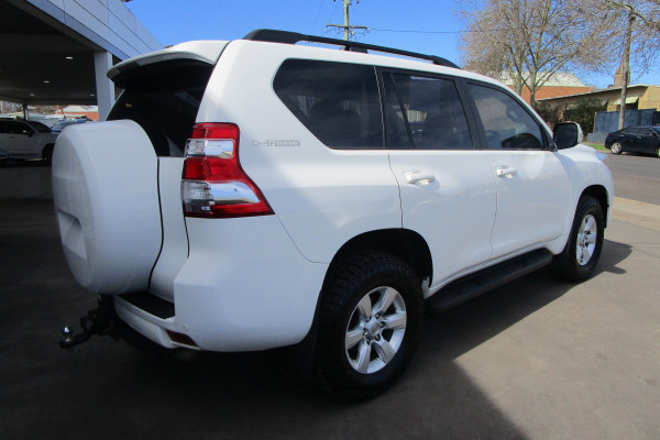 2015 Toyota LandCruiser Prado GDJ150R GXL SUV Image 6