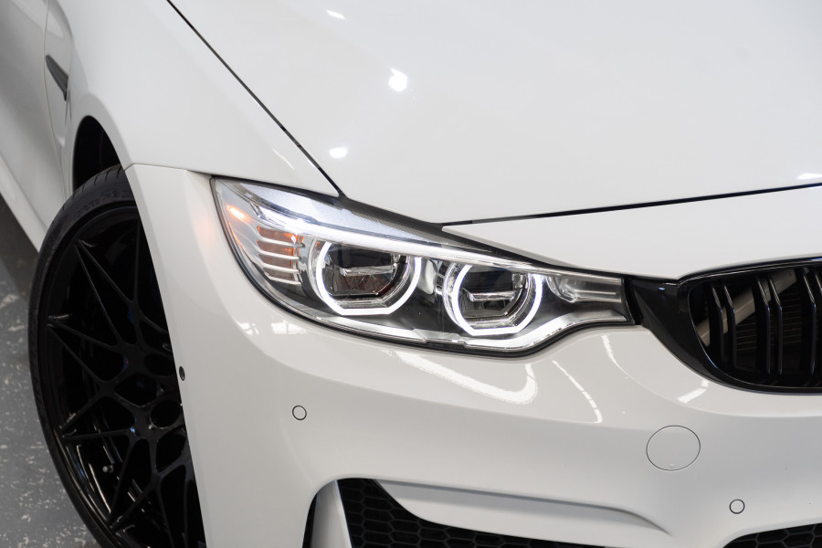 2016 BMW M4 Coupe Image 2