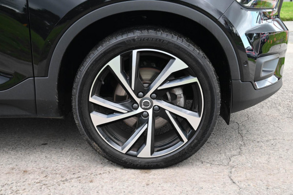 2022 Volvo XC40 XZ T5 R-Design SUV Image 22