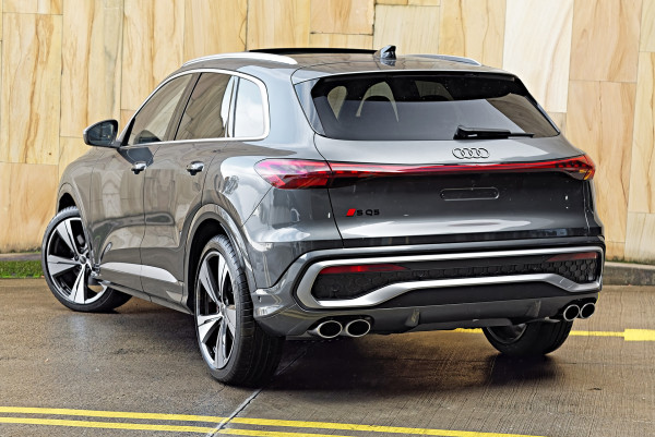 2025 MY26 Audi SQ5 270Kw v6 SUV image 2