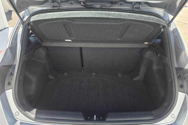 2015 MY16 Hyundai i30 GD3 Series II Active Hatch Image 12