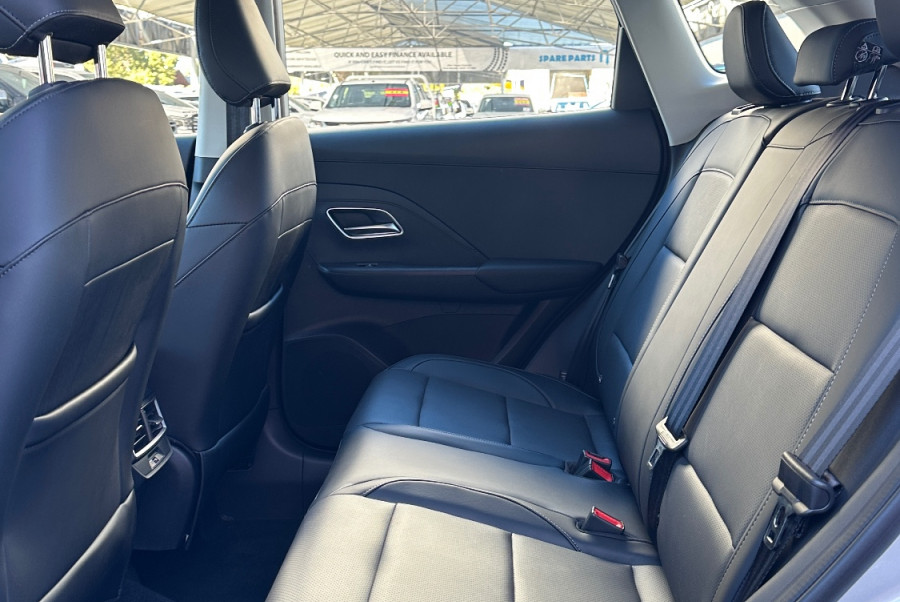 2025 MG ZS ZS32 Essence SUV Image 11