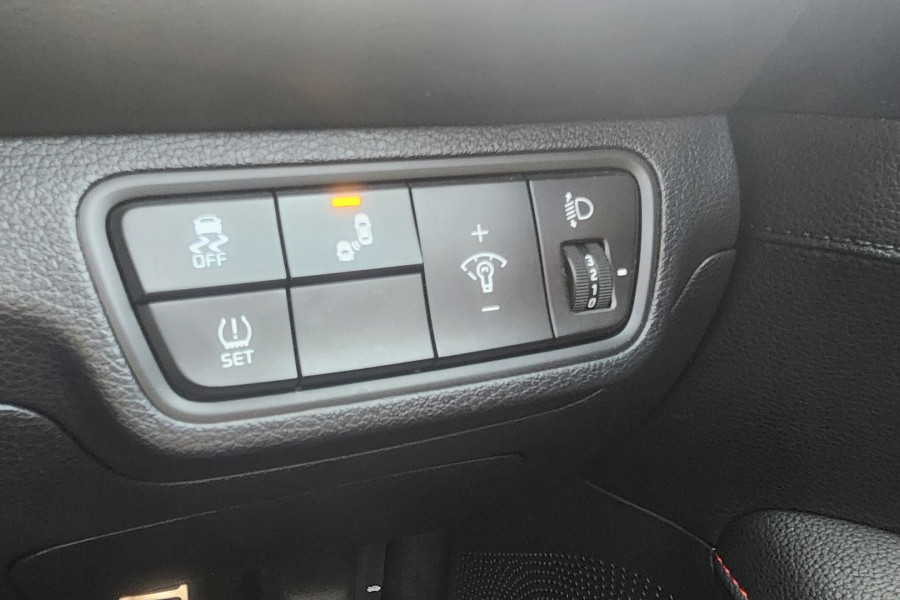 2021 MY22 Kia Cerato BD Sport Hatch Image 25