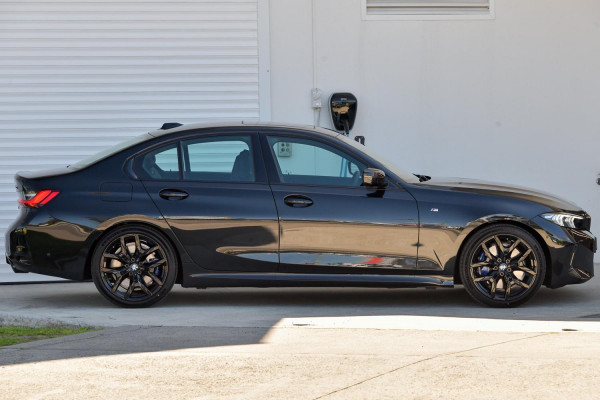 2026 BMW 3 Series G20 LCI II 330i M Sport Sedan image 3