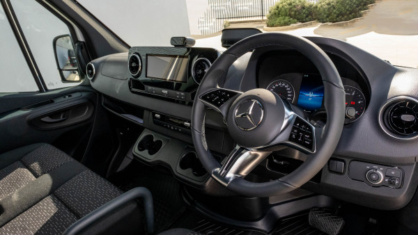 2025 Mercedes-Benz Sprinter VS30 311CDI MWB Van image 9