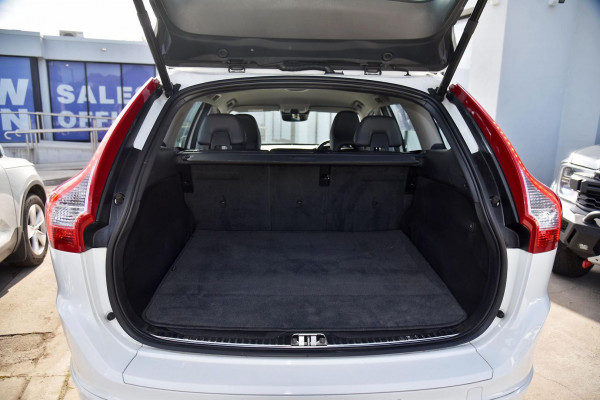 2015 MY16 Volvo XC60 UZ D4 Luxury SUV Image 9