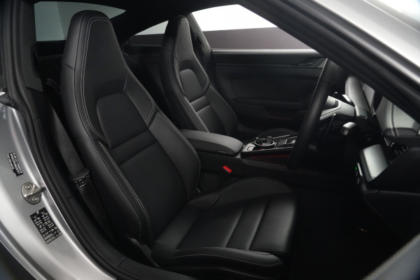 2025 Porsche 911 992.2 Carrera S Coupe Image 48