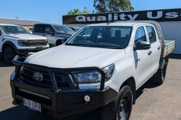 2021 Toyota HiLux GUN125R WorkMate Double Cab Chassis Image 3